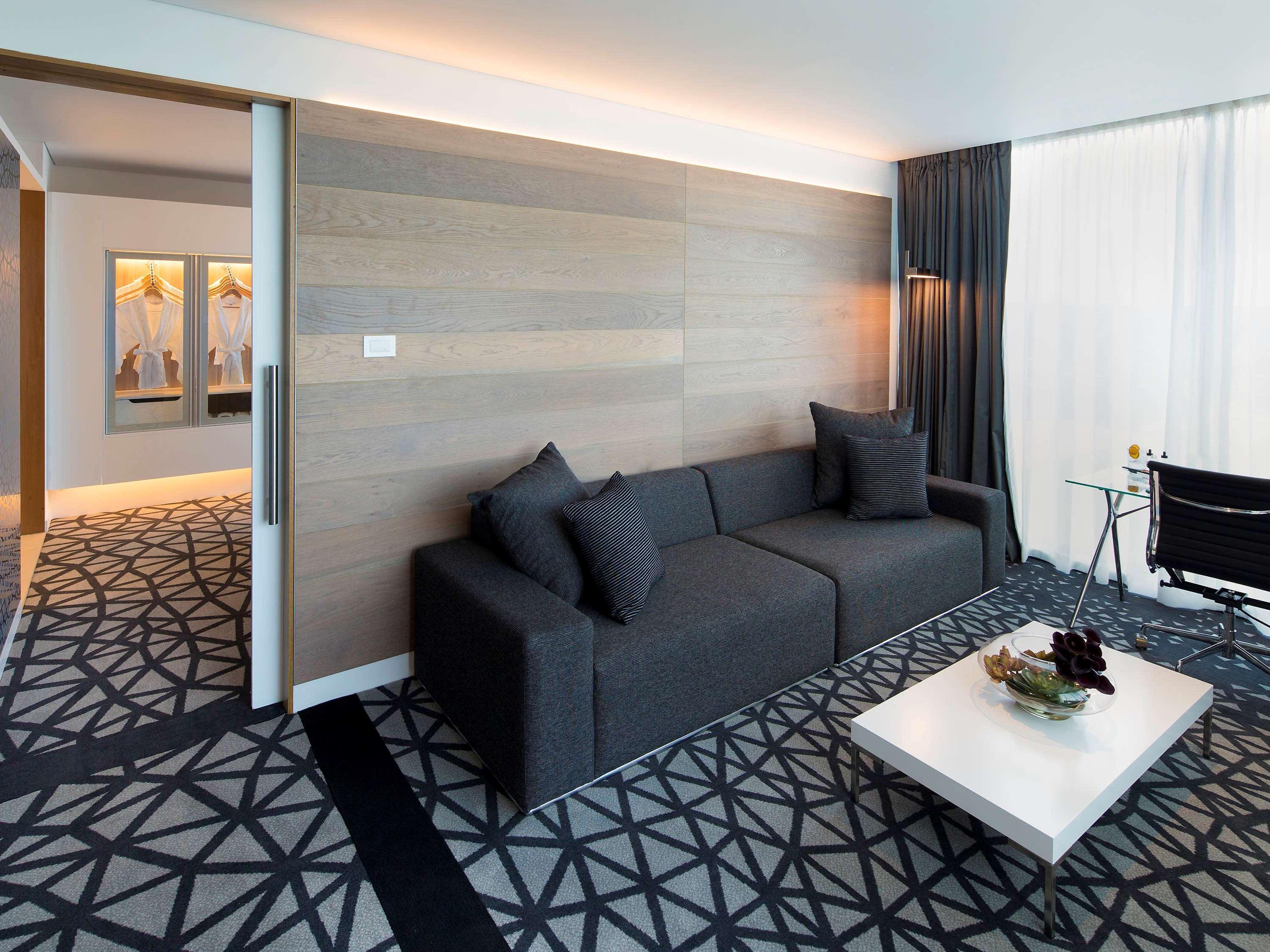 Pullman Sydney Airport Sidney Exterior foto A suite at the hotel