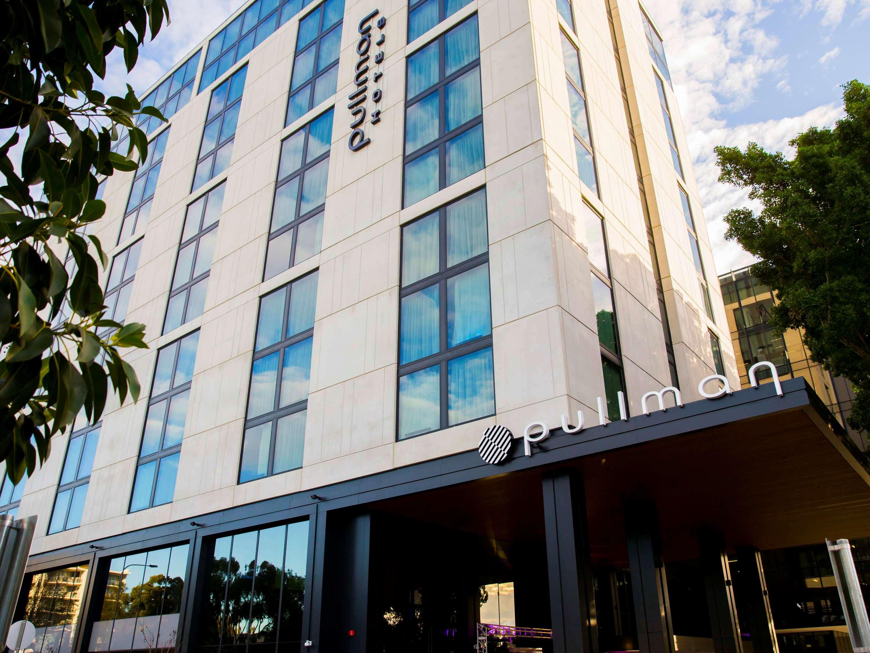 Pullman Sydney Airport Hotel Exterior foto