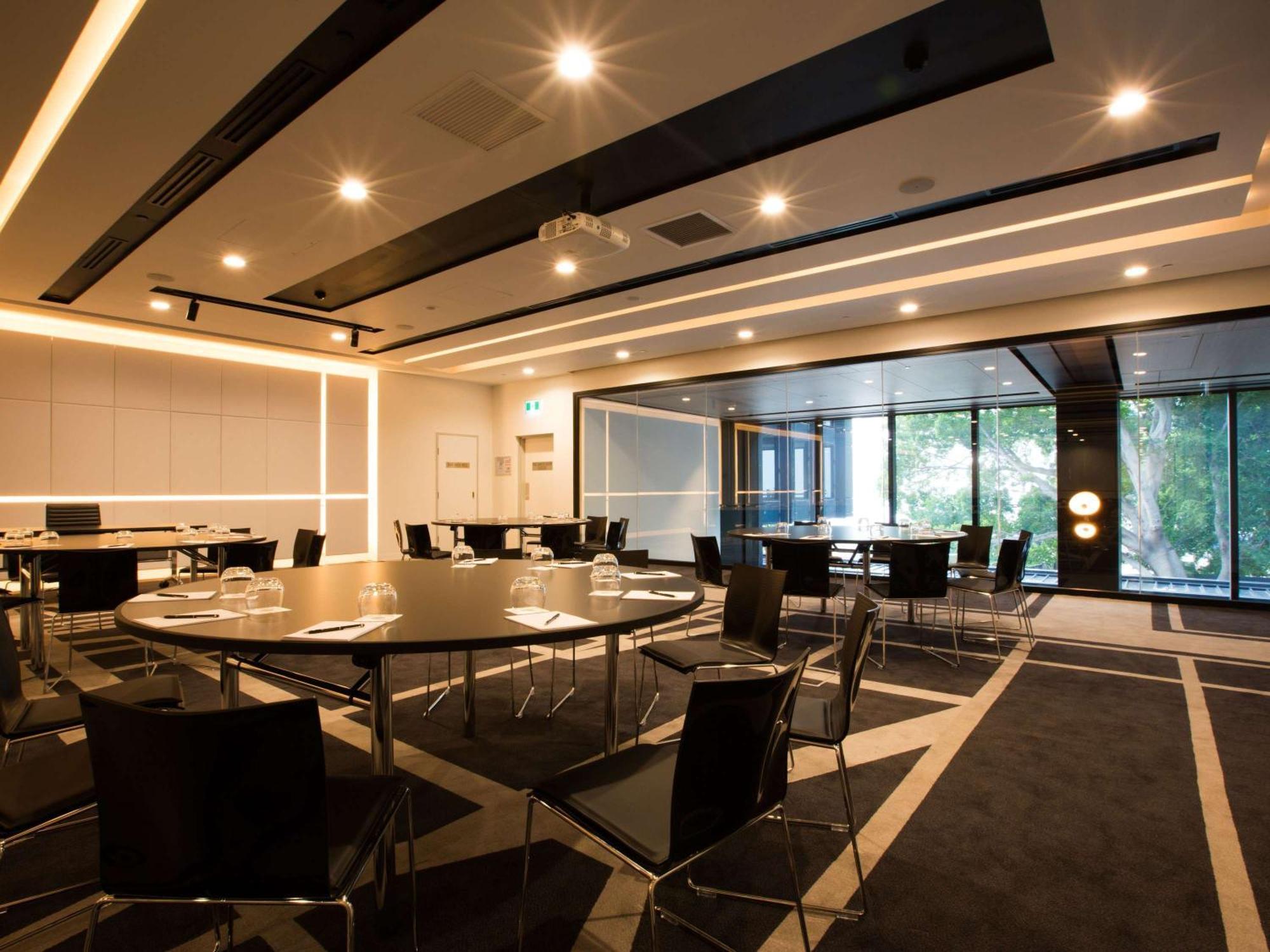 Pullman Sydney Airport Sidney Exterior foto The Boardroom